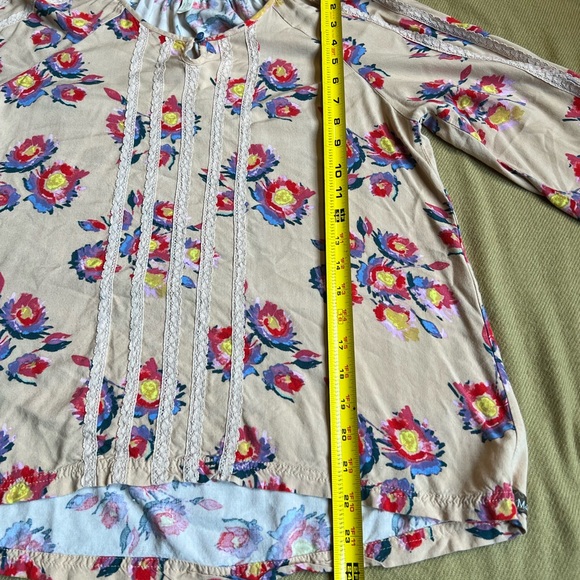 Matilda Jane Kaia Tan Floral Boho Lace Detail Peasant blouse shirt Size M - Picture 10 of 10